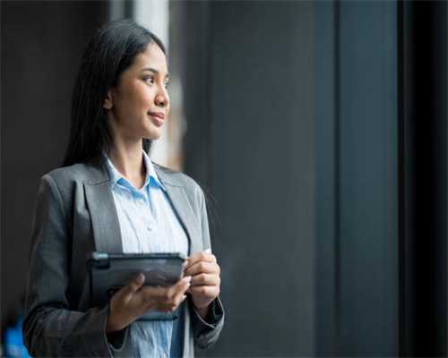 牙医帮你给刷牙“划重点”