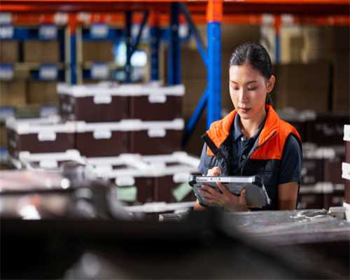 微创种牙 创口比拔牙还小 厦门登特口腔种植牙公益讲座获市民好评