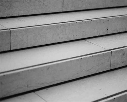 夏季种植牙靠谱吗？